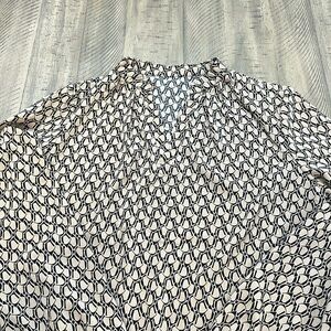 462 Loness size Large tan and black blouse
